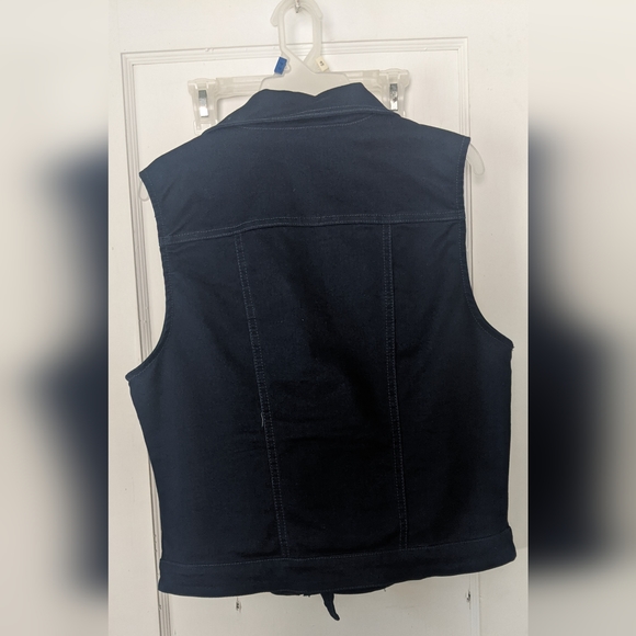 Hollywood & Vine Women's Denim Vest - Picture 5 of 5